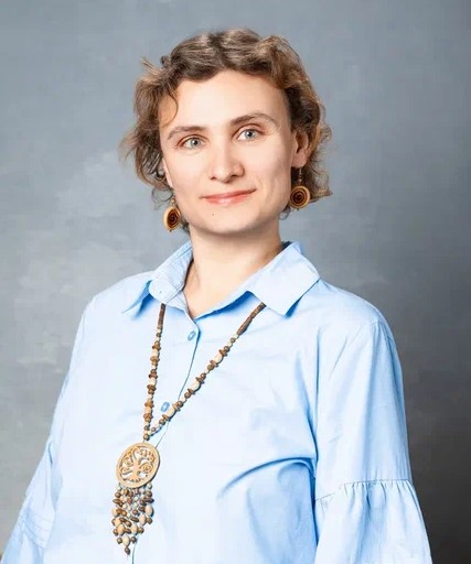 Юлия Ефремова-Мошкина