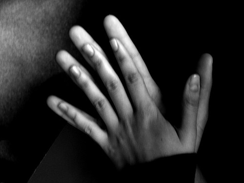 Мужские пальцы в женщине 78 фото - секс фото 