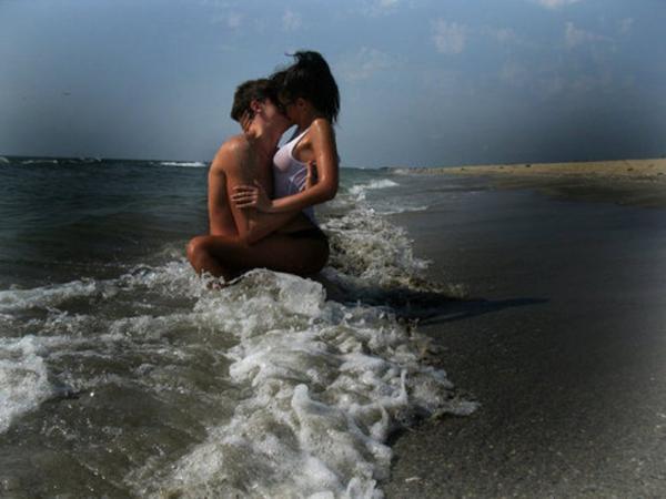 Две сестренки выбрались на море - секс фото 