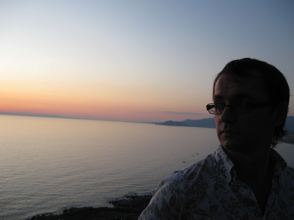 �������