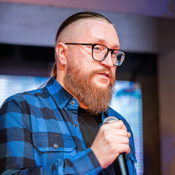 Алекс Софари