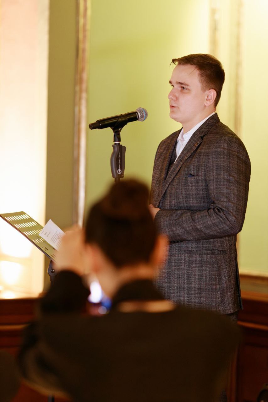 ����� �������