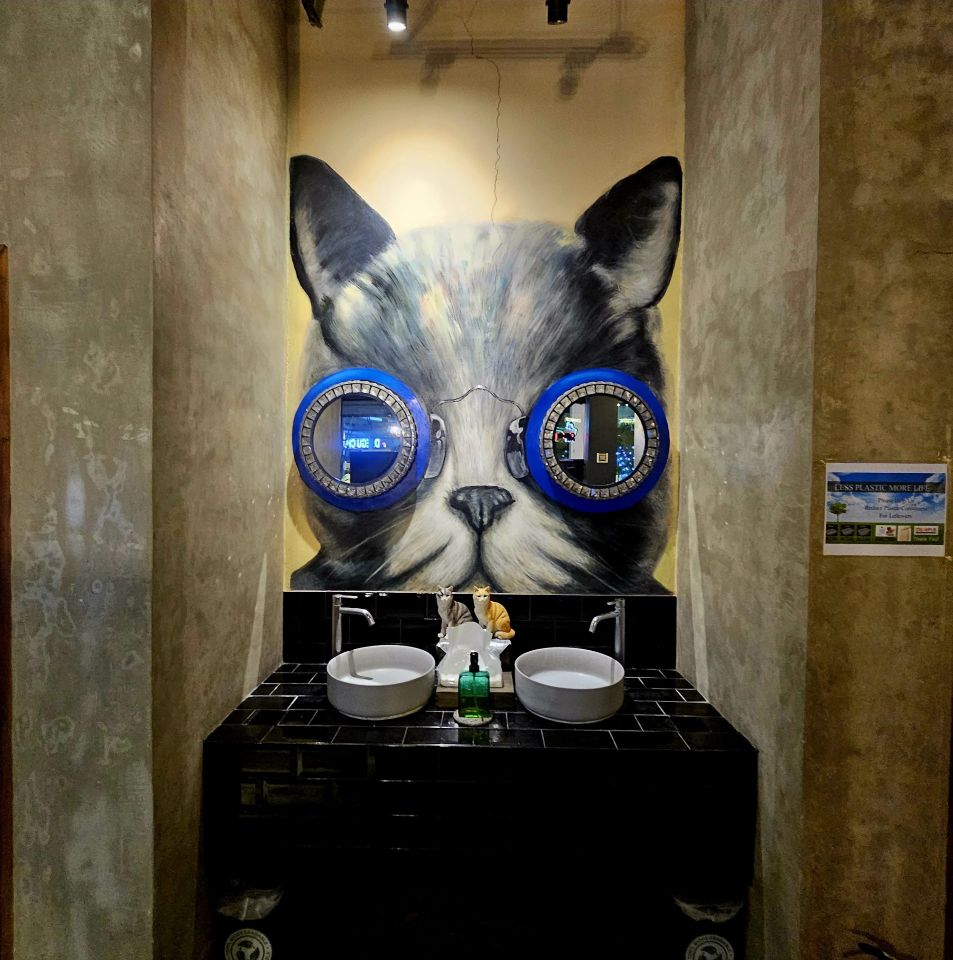 �������