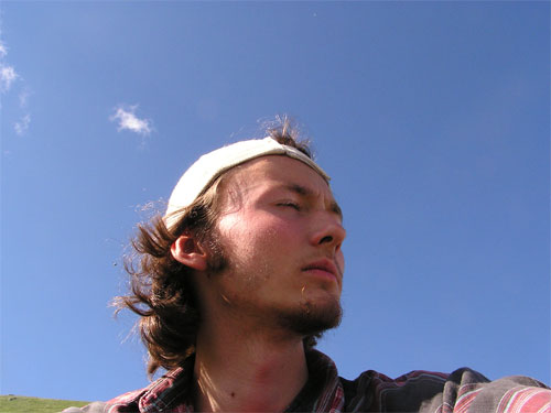 �������