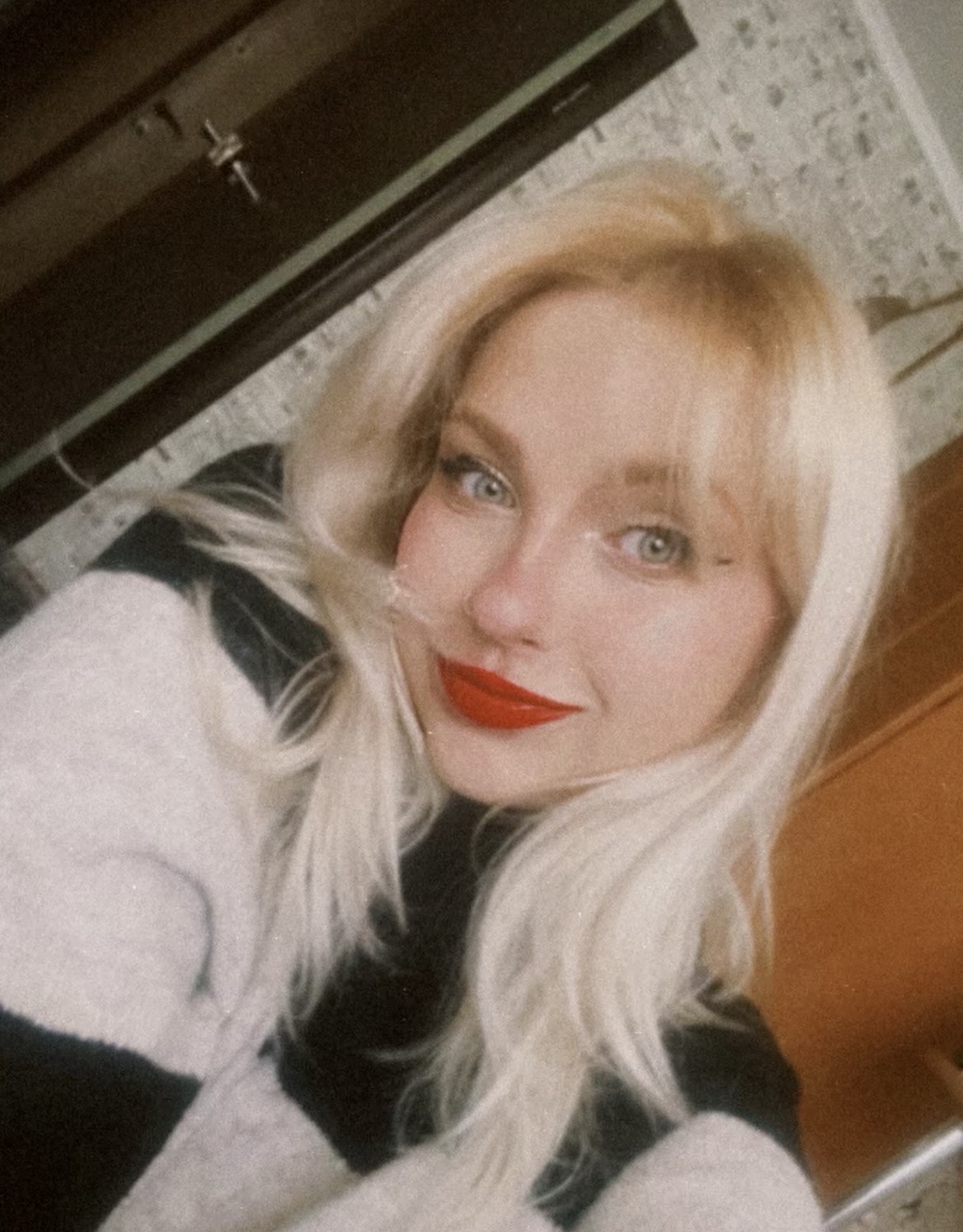 ������ ���