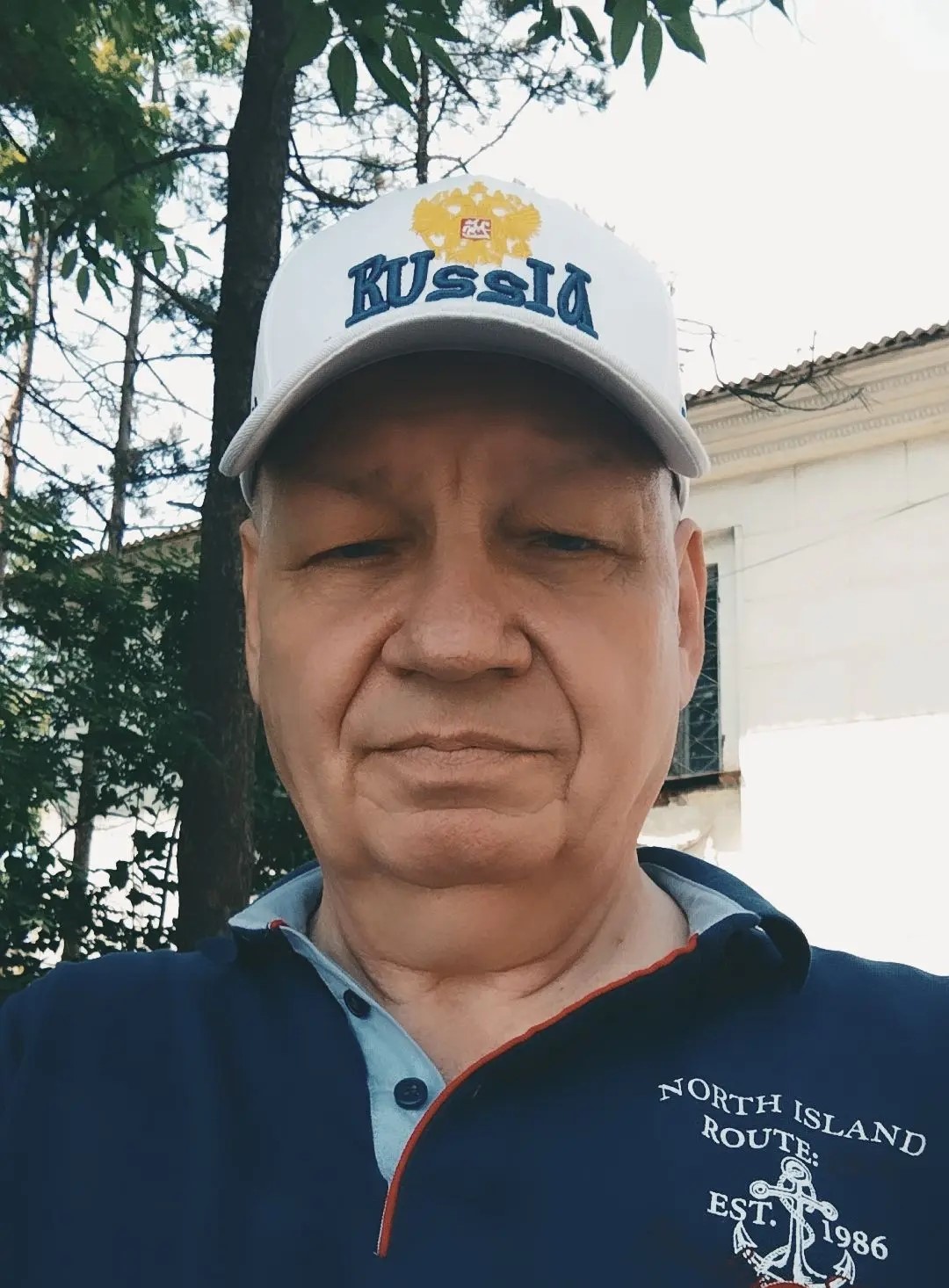 Виктор Лавренцов