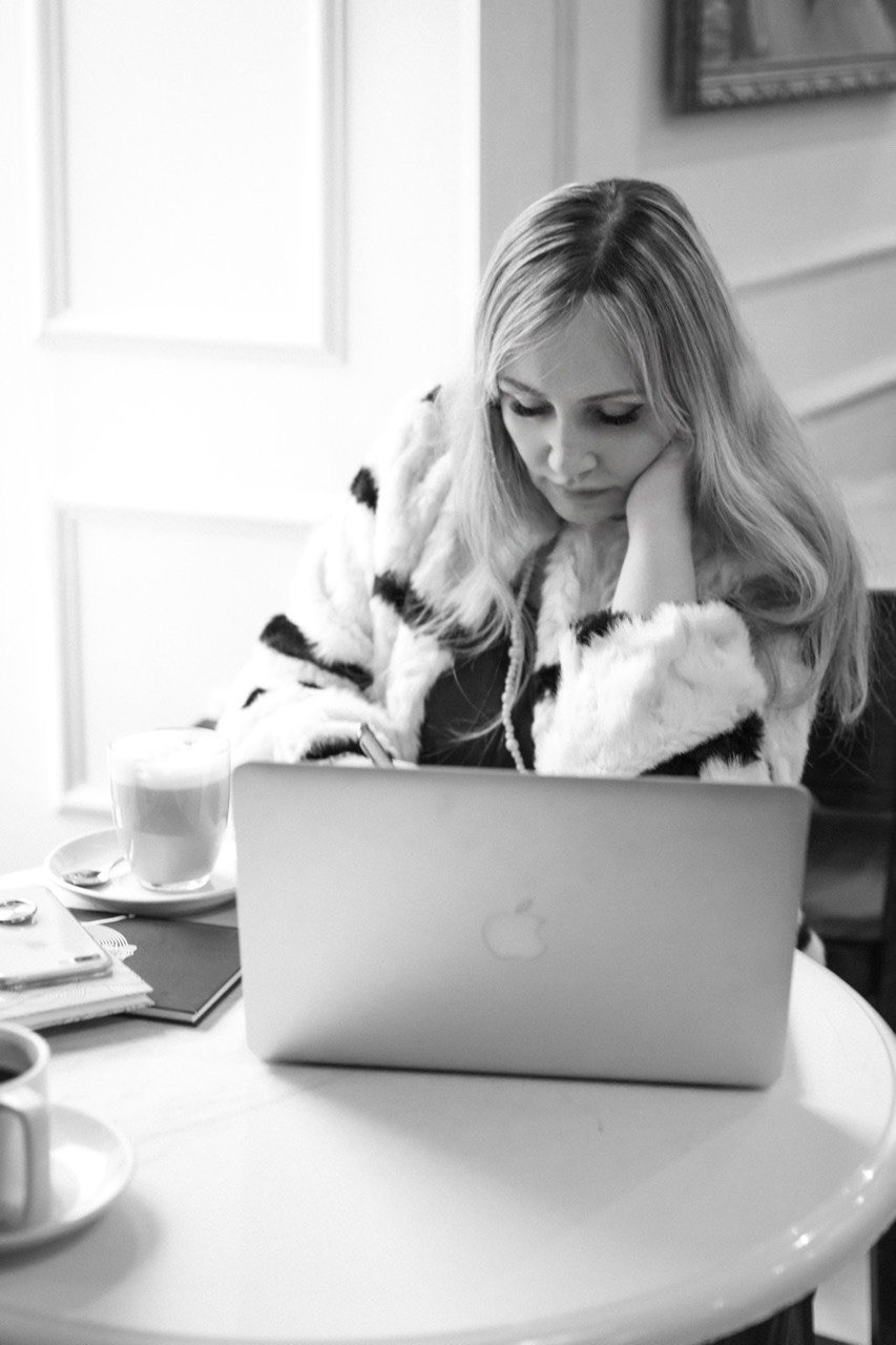 Леана Живова