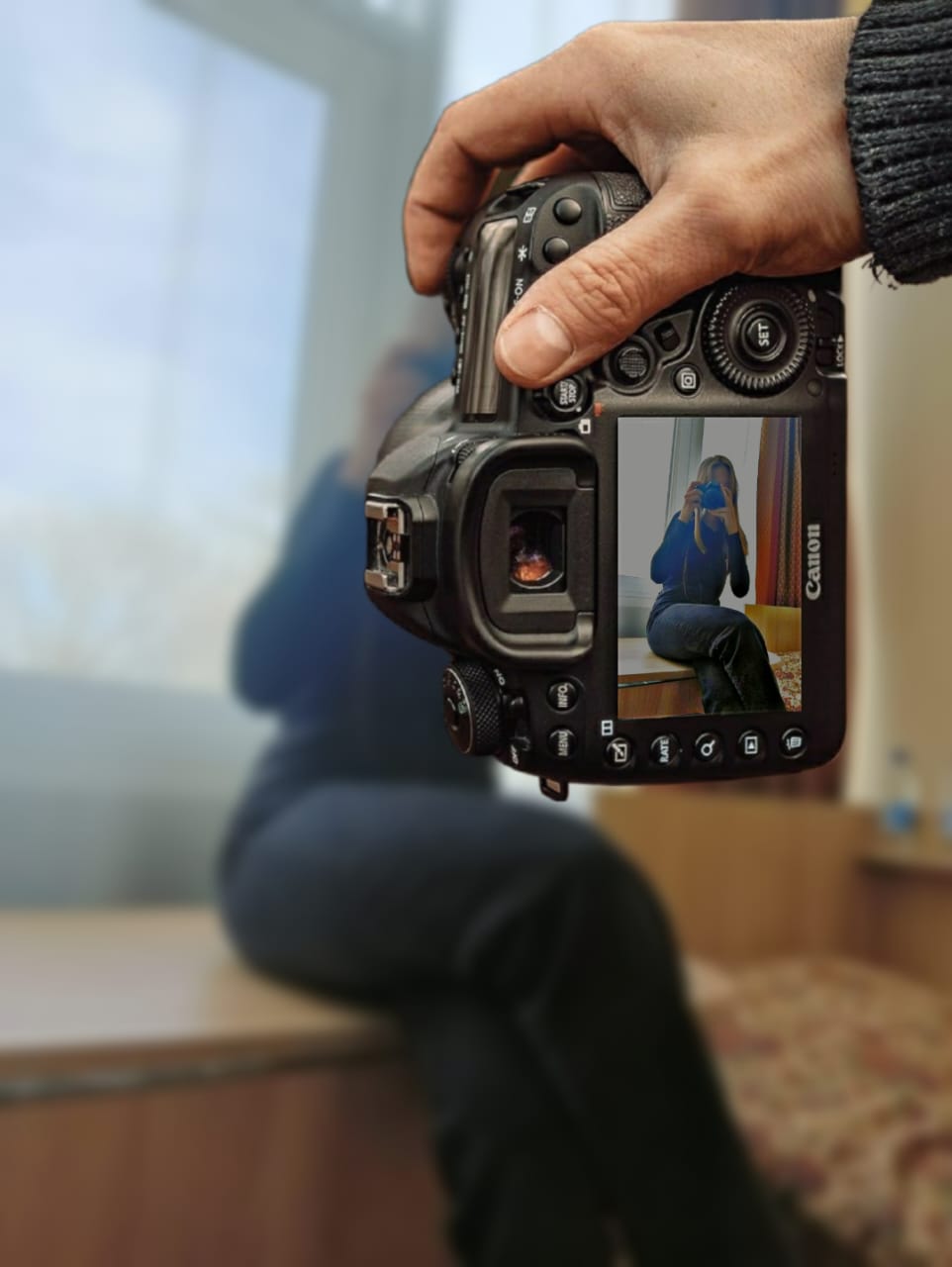 ����� ���