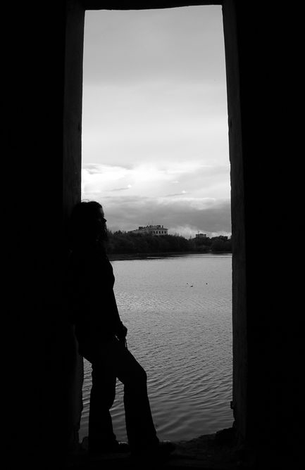 забытая незабываемая. картинки тоска одиночество. не забывай незабываемое. забытая незабываемая.