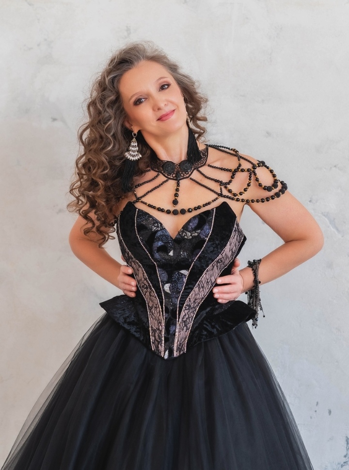 Елена Серебрянникова