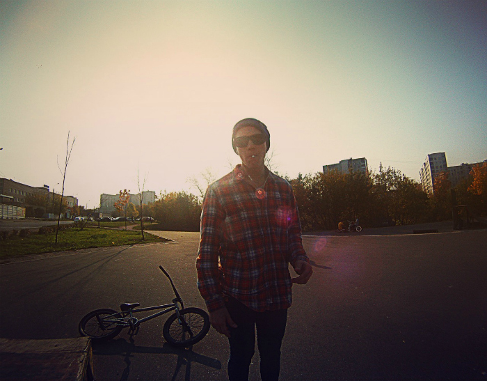 �������