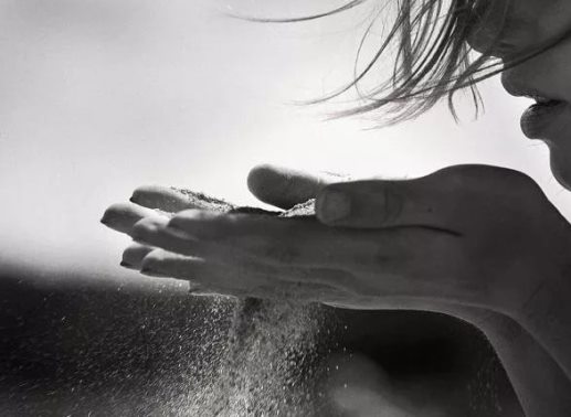 ���� ���