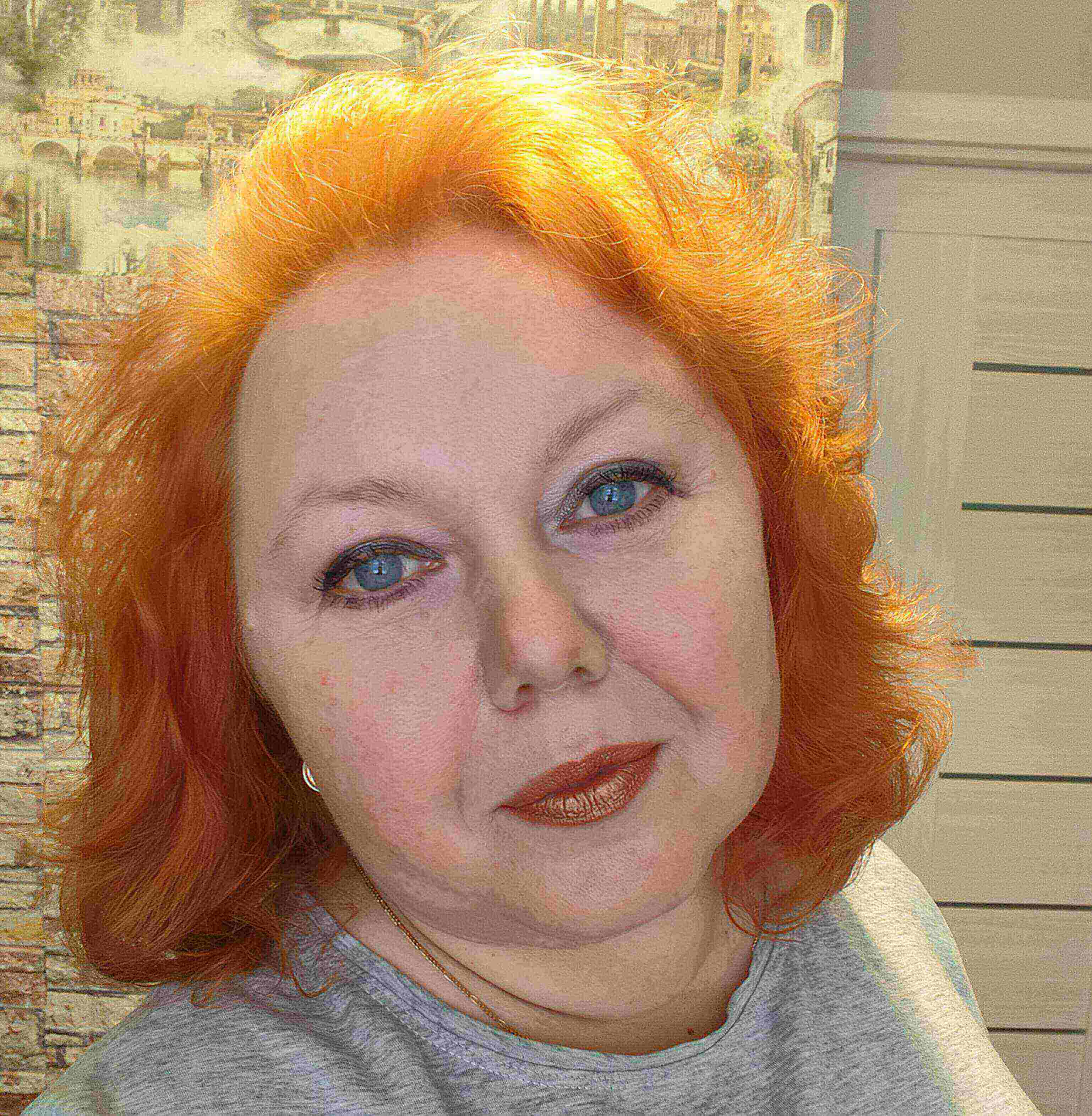 ����� ����