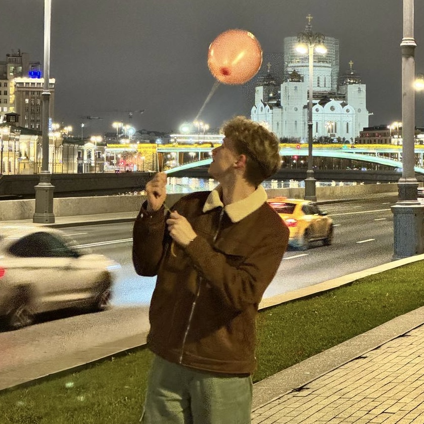 Андрей Лохтев