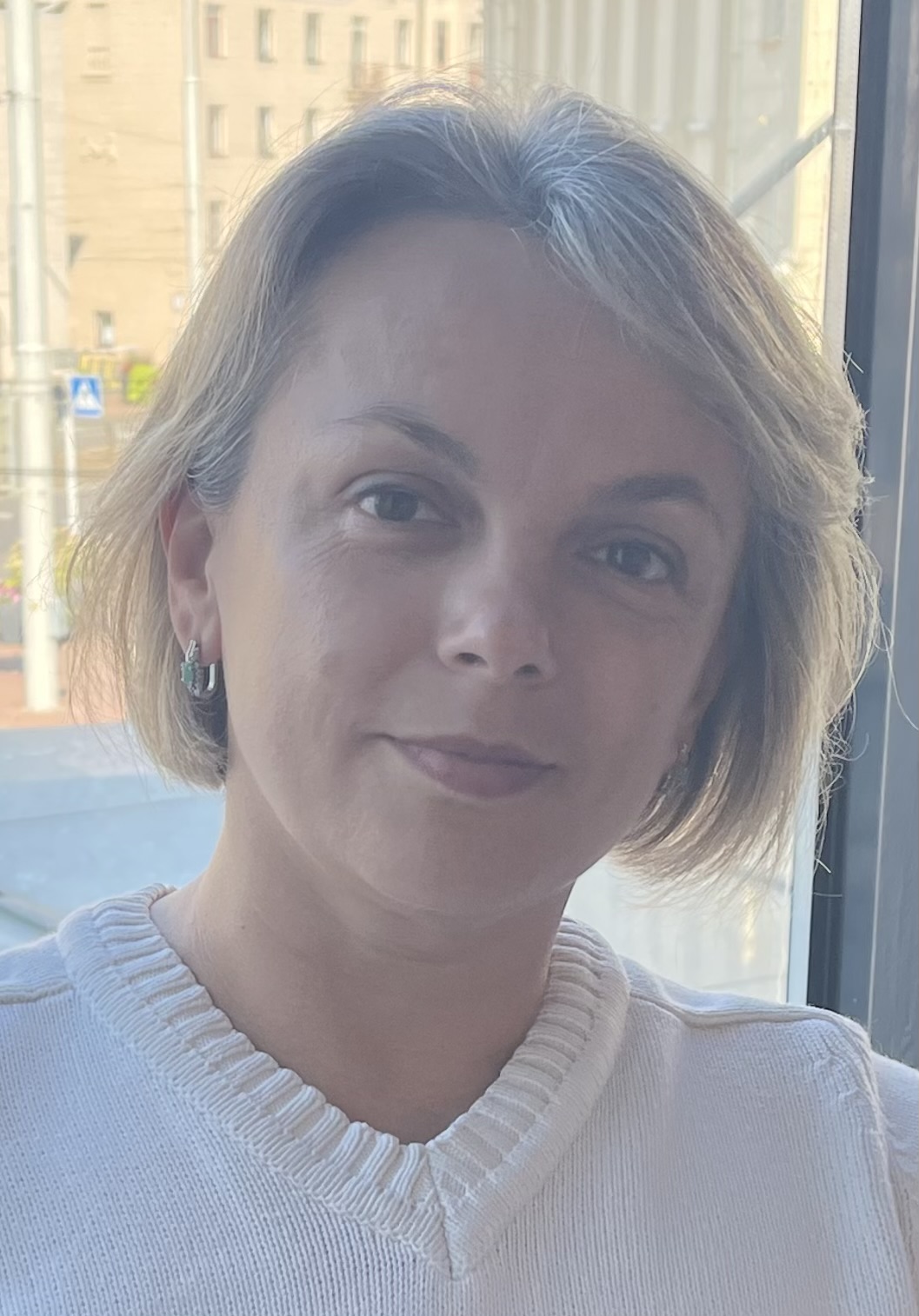 Елена Дунаева1