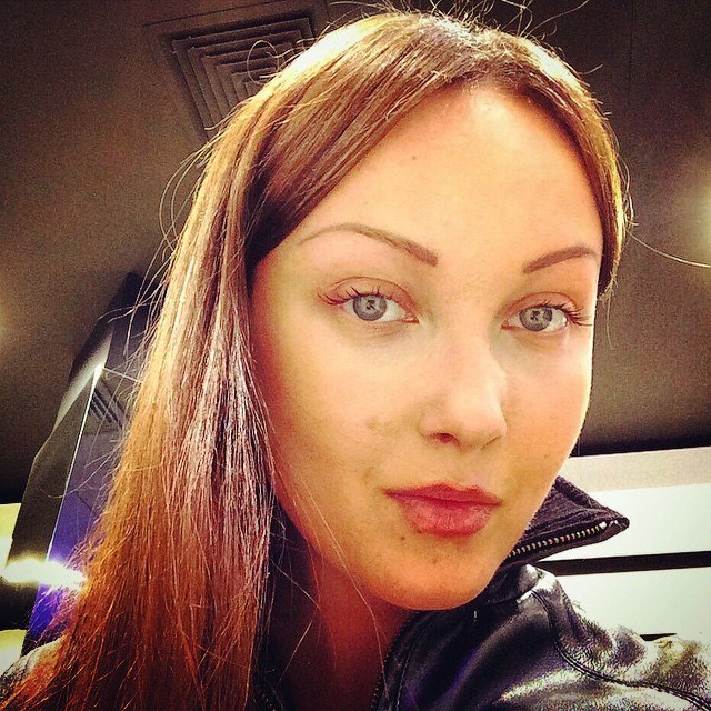 �������