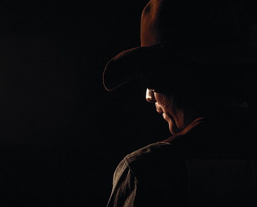 ����� ����