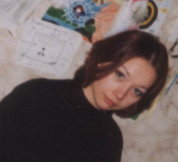 ����� ����