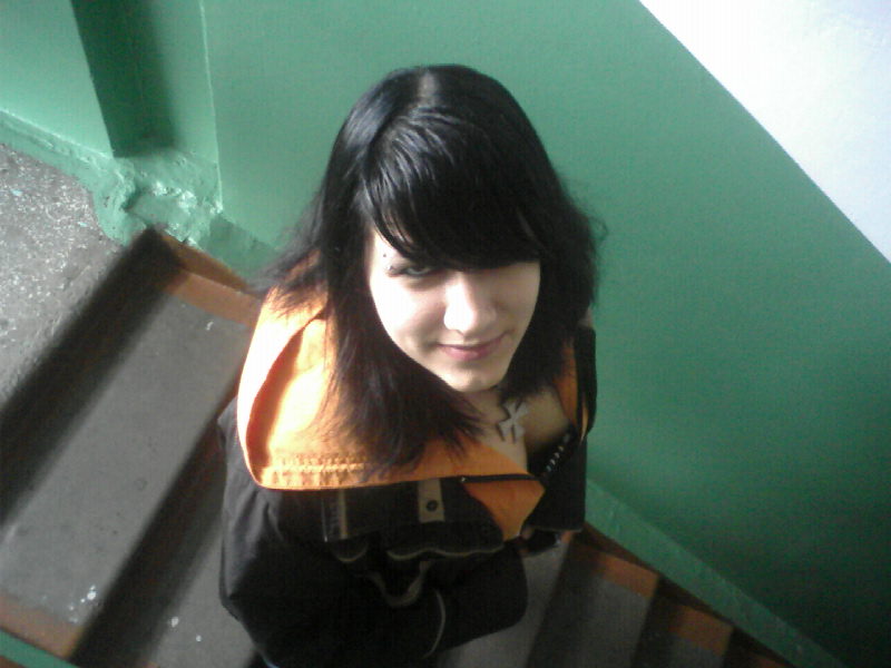 ����� ����