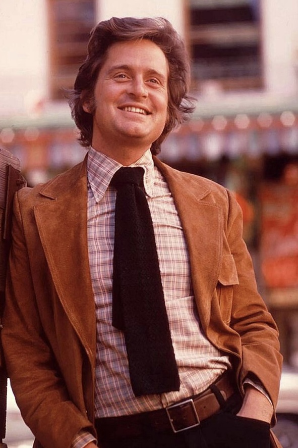 Одежда определяет название