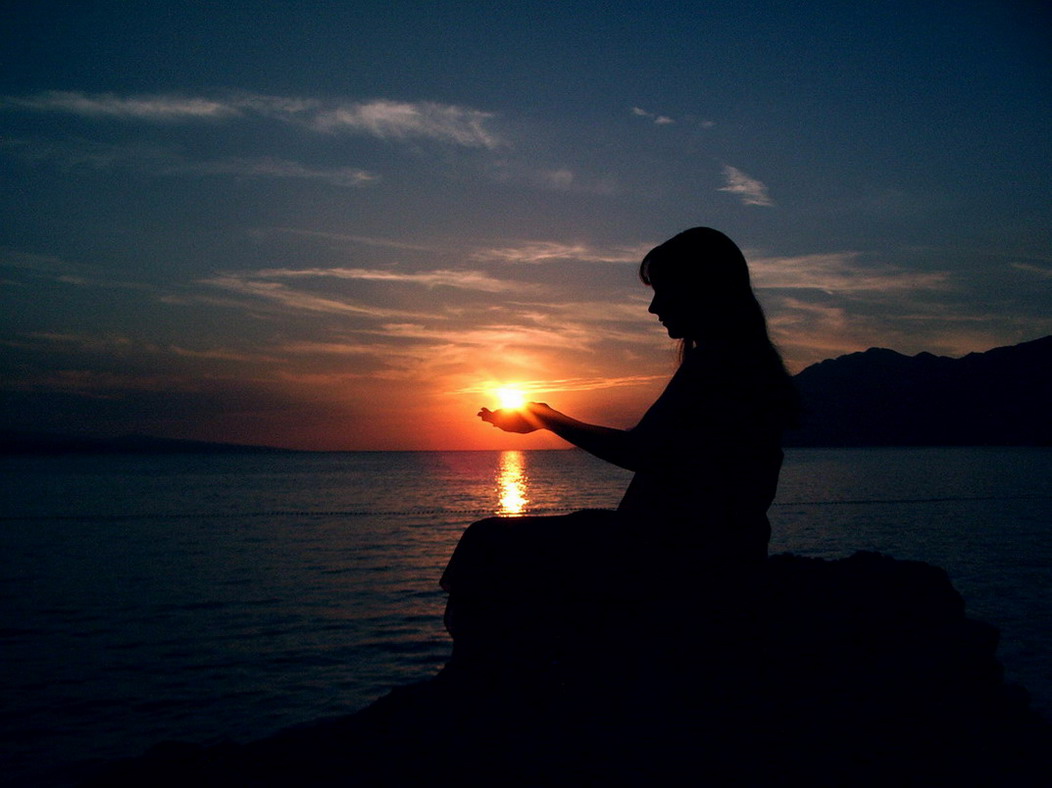 Отогрей мне ладони дыханьем