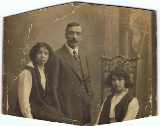 Моей бабушке, моей наставнице...