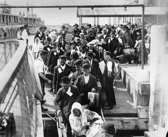 Эмигранты. Потерянный рай