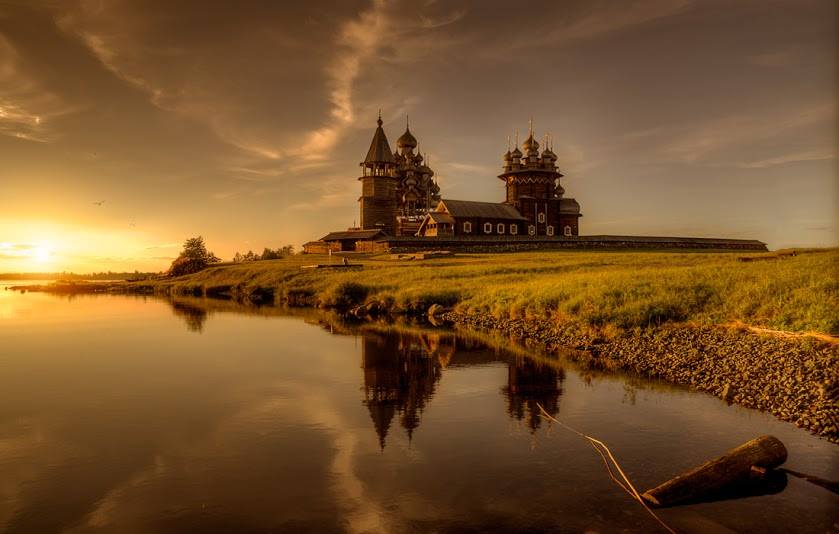 А не напрасно ли в пути своем бредем?