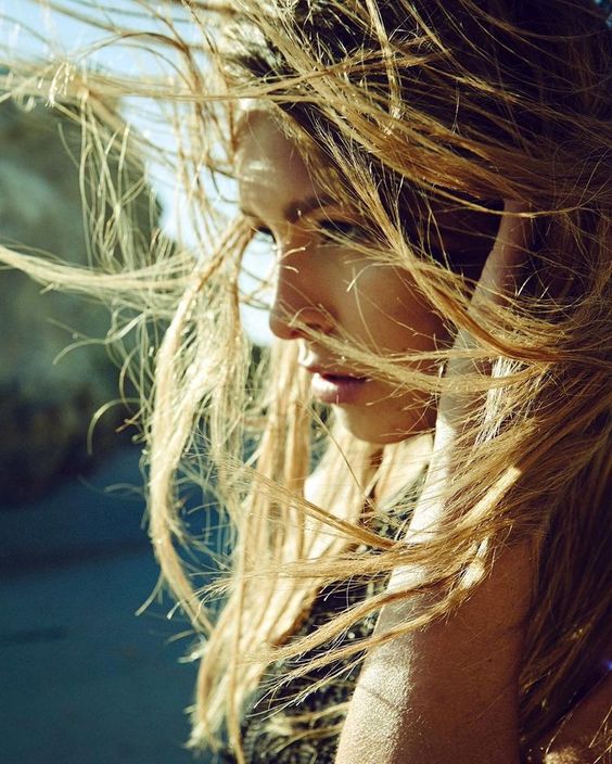 Богиня мая...