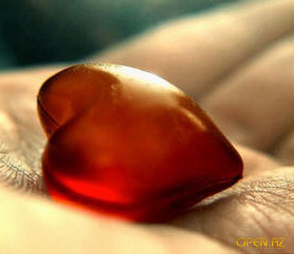 Белыми льдинами