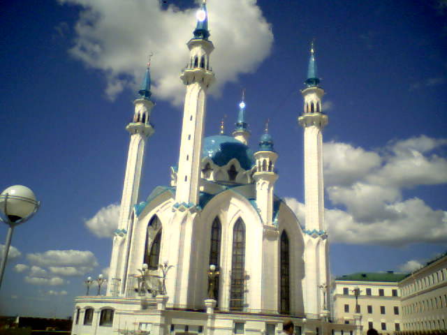 Казань, ты величава и горда, прости-прости меня...