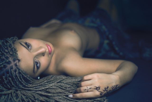 Не закрывая глаза