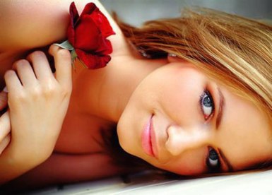 Ты обликом божественно чиста...