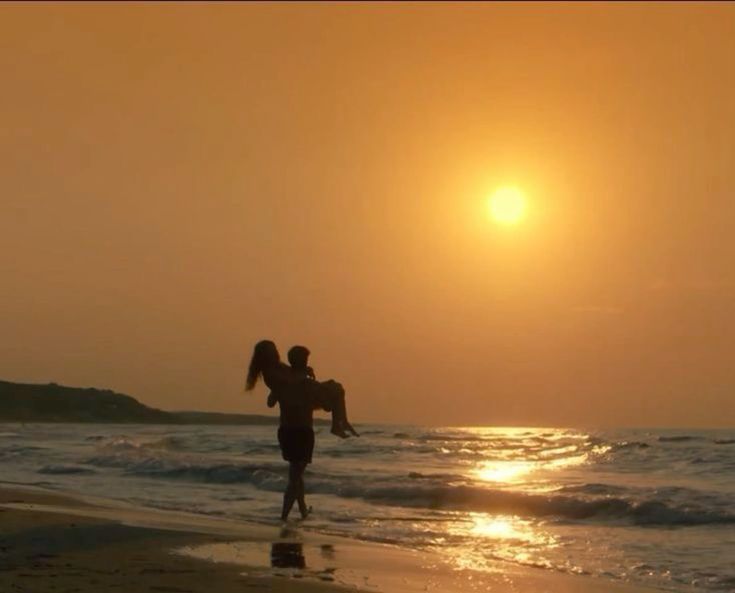 Заря восторженно витала...