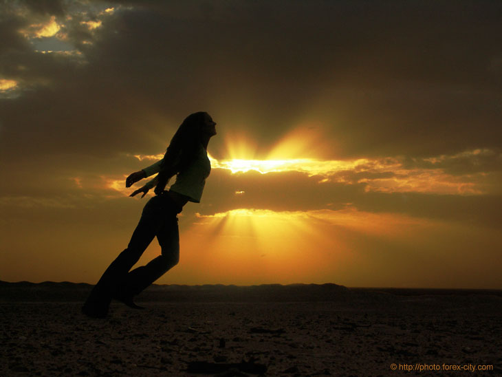 Поэзия играет в прятки...