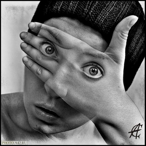 С широко закрытыми глазами