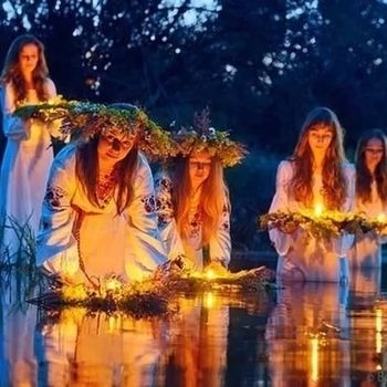 На Ивана Купалу ночь таинственна...