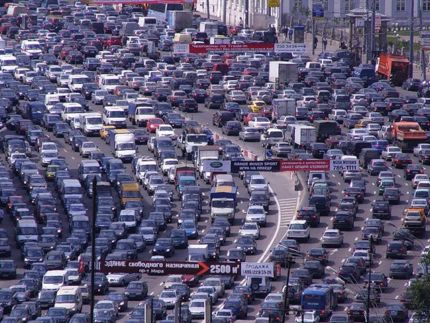 Час Москвы автомобильной