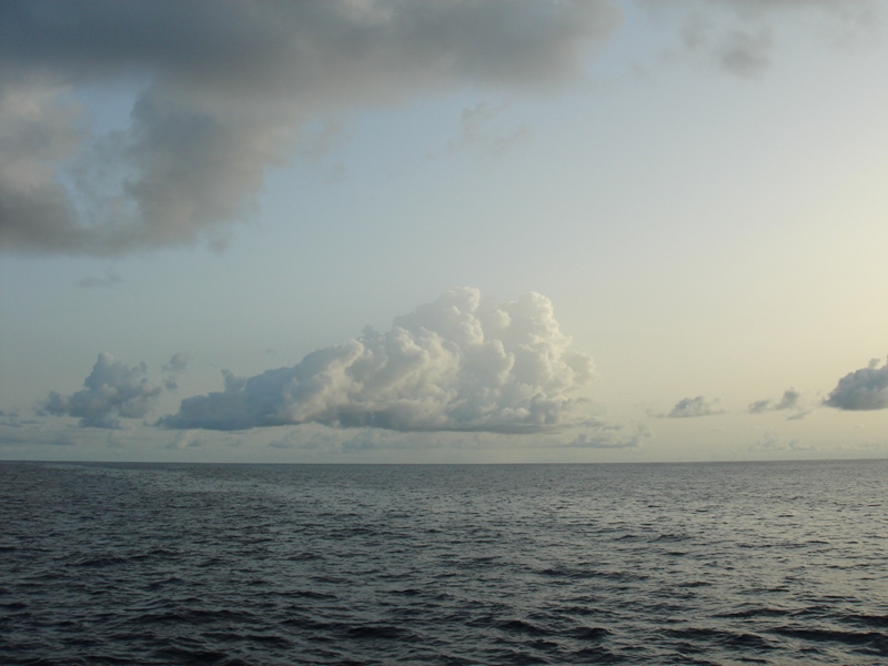 Стою на палубе в корме