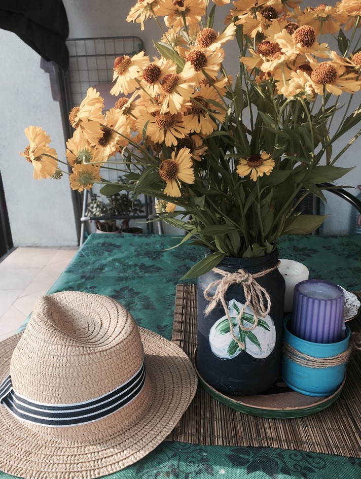 Раскололось наше лето...