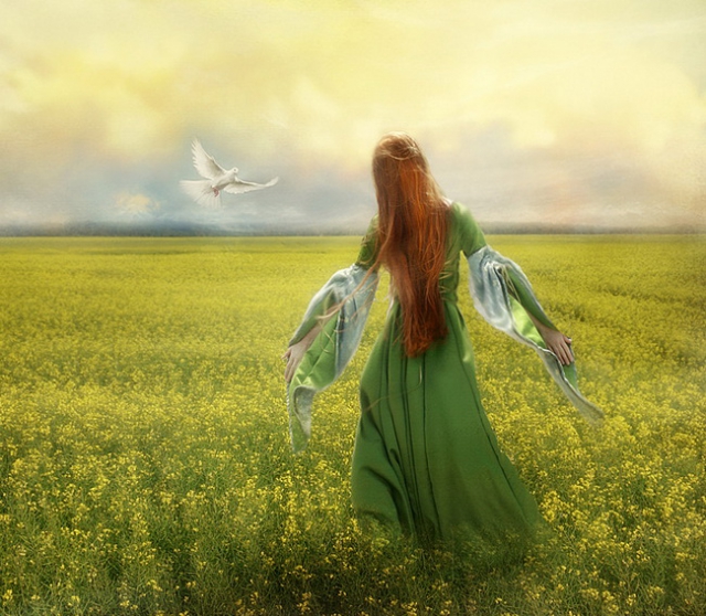 Что поэт любви призадумался?