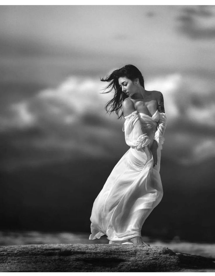 Струна натянуто звенела...