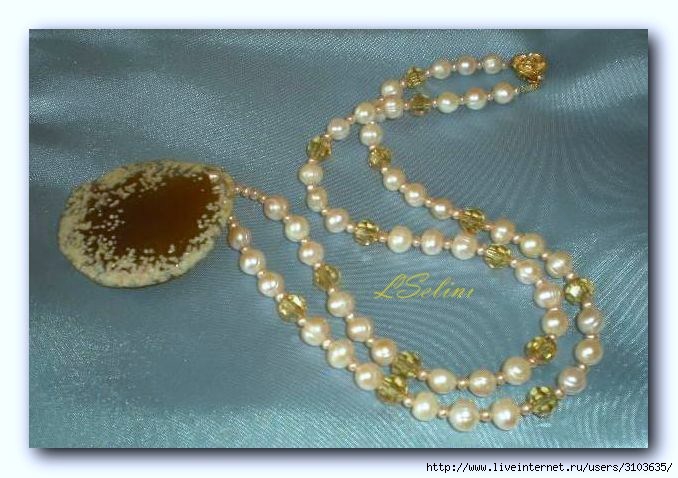 Из перламутра и агата