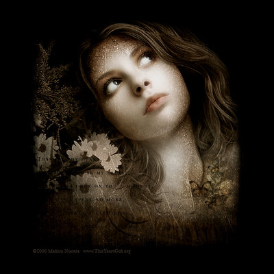 На ее коже, высеченной из мрамора..