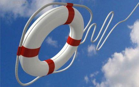 мне подарил свои стихи