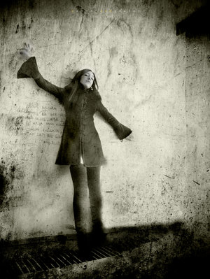 Поставь над верным точку!!!