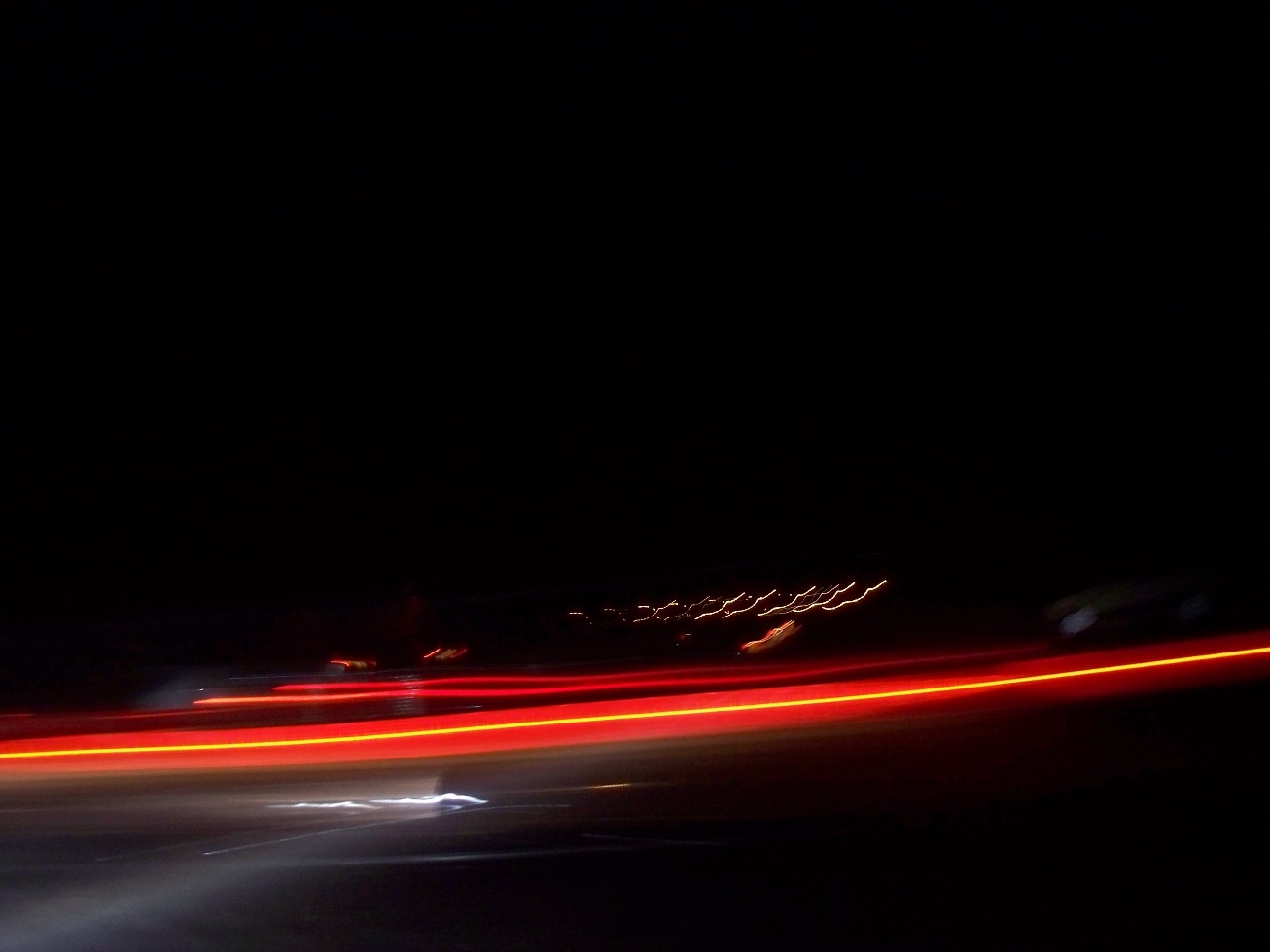 Утро. Пустая трасса...