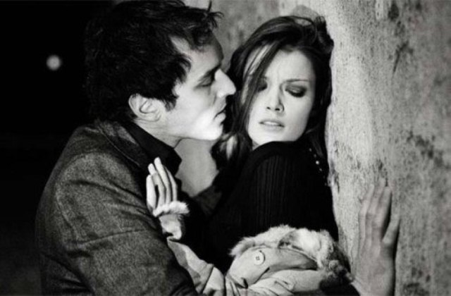 Среди любви и страстности видений...