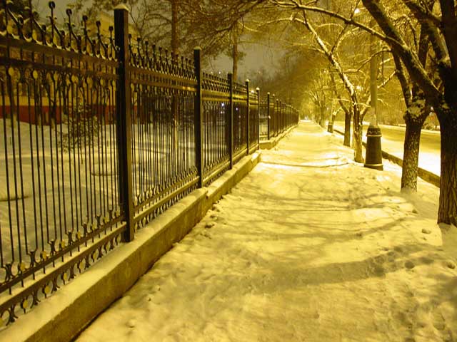 под действием ночи