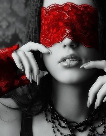 Страстью при любви сожжён...